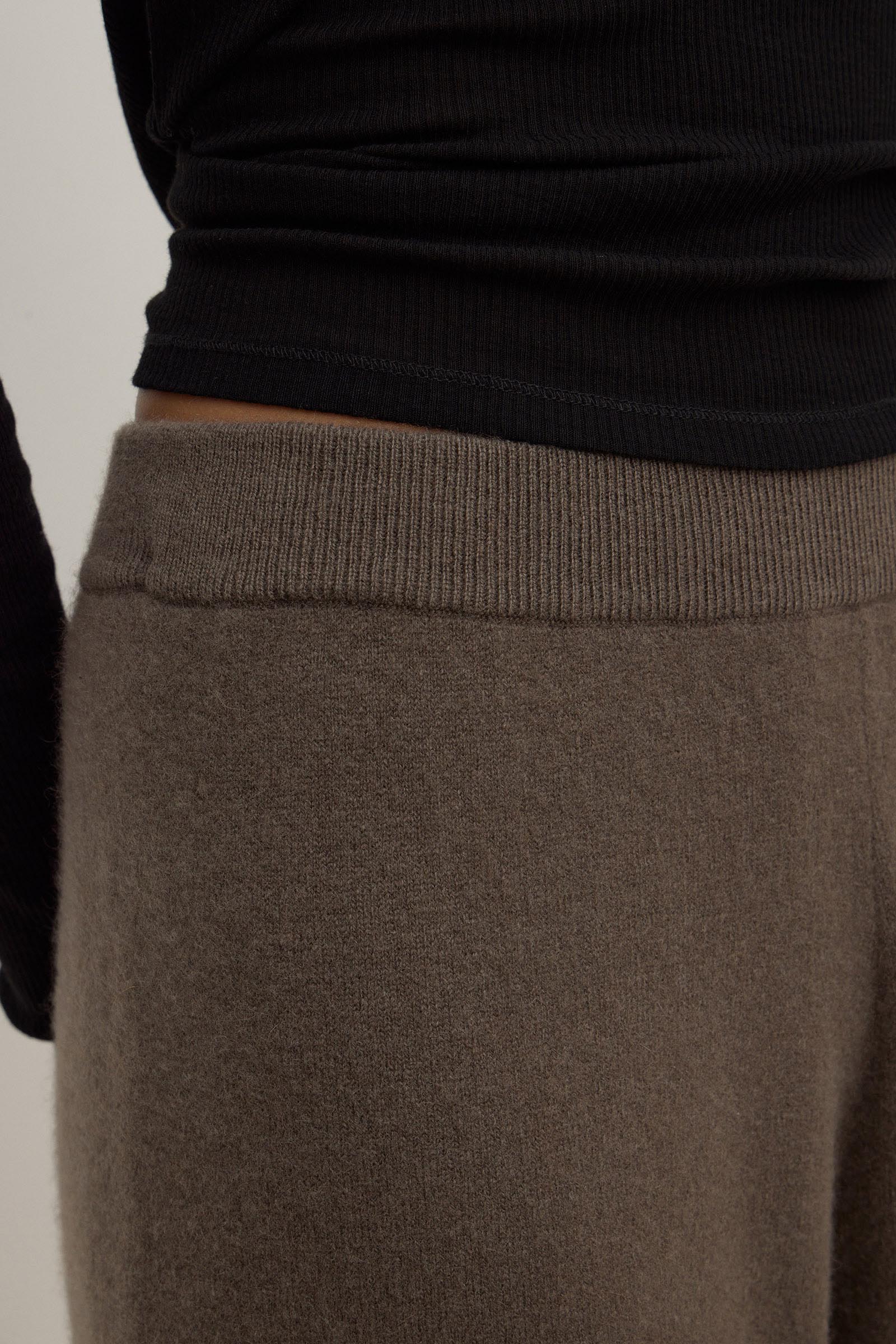 Aliyah Cashmere Pant - Image 5