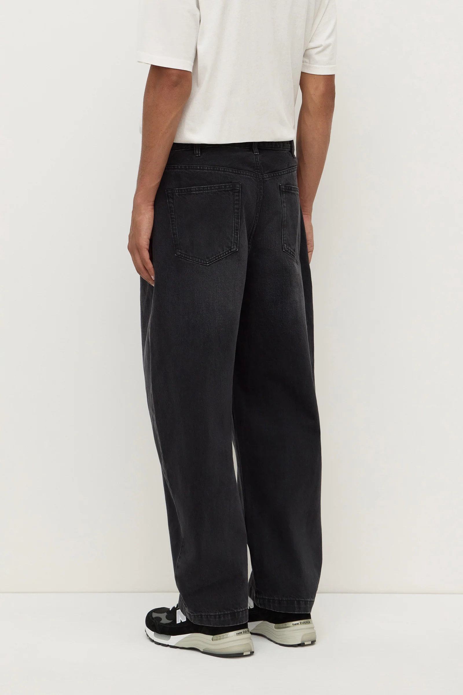 Barrel Leg Jean - Image 4
