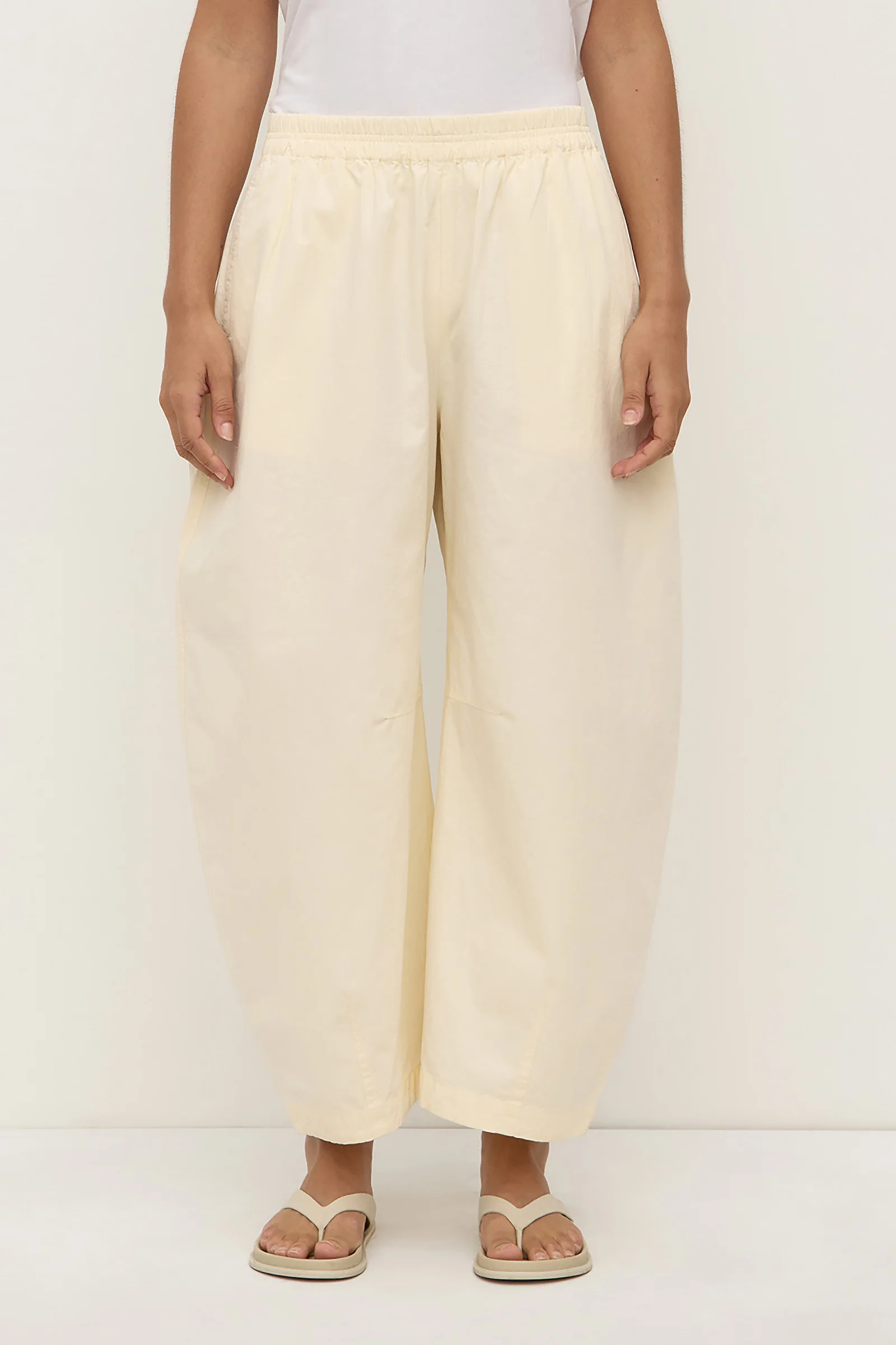 Lola Barrel Pant - Image 2