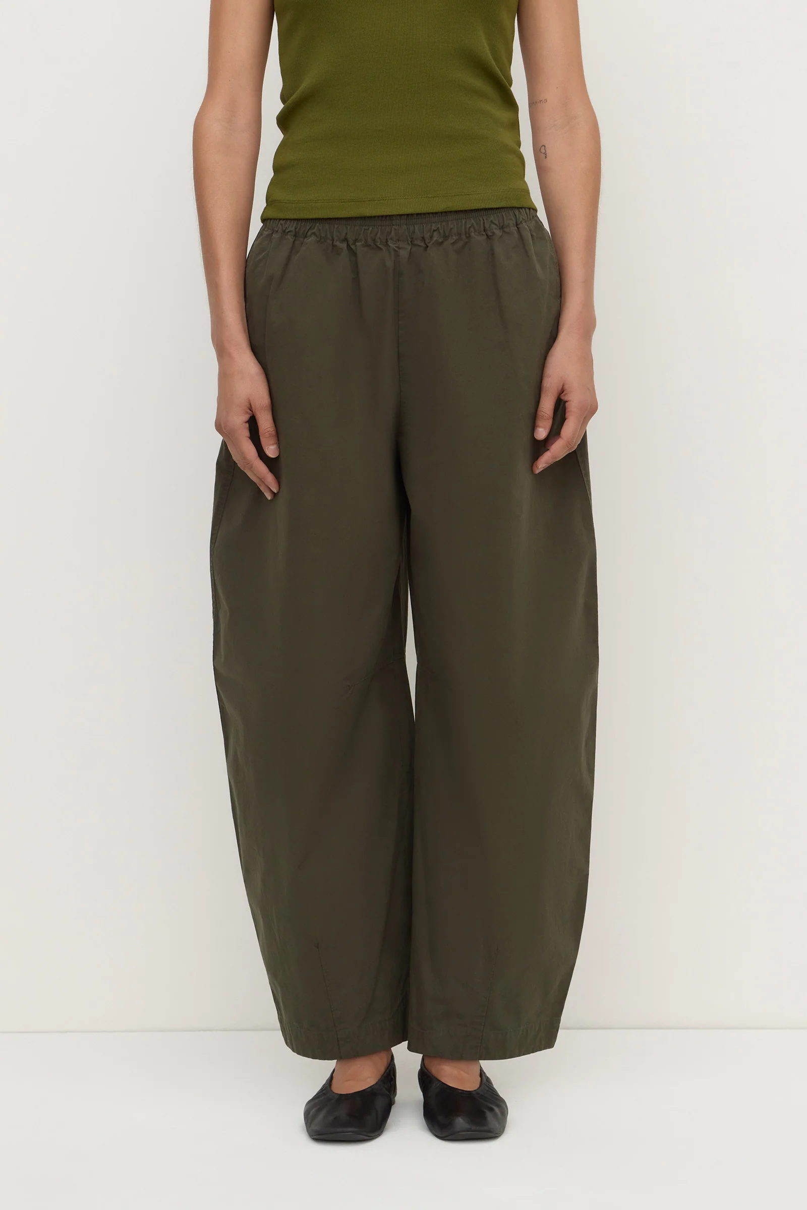 Lola Barrel Pant - Image 2
