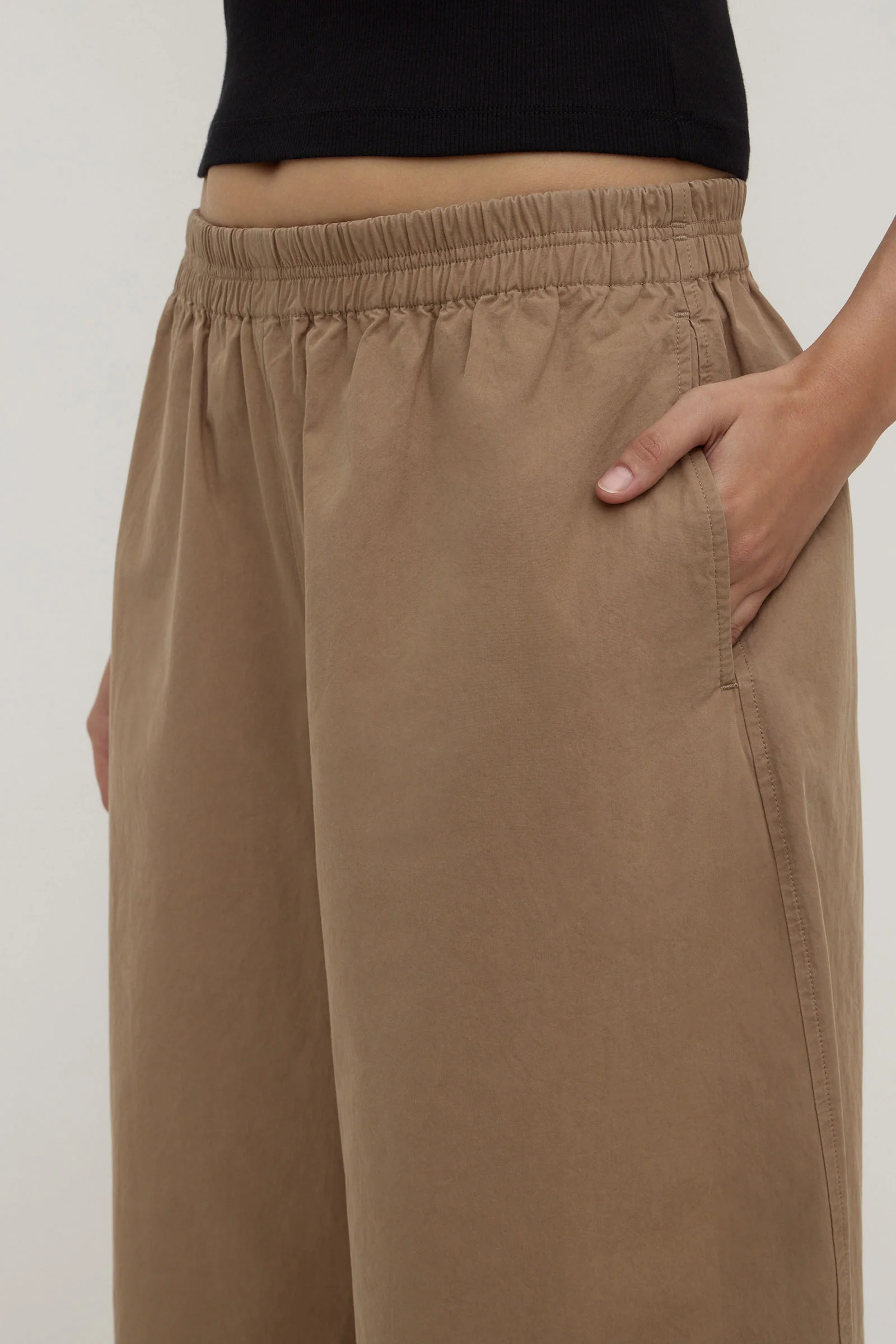 Lola Barrel Pant - Image 5