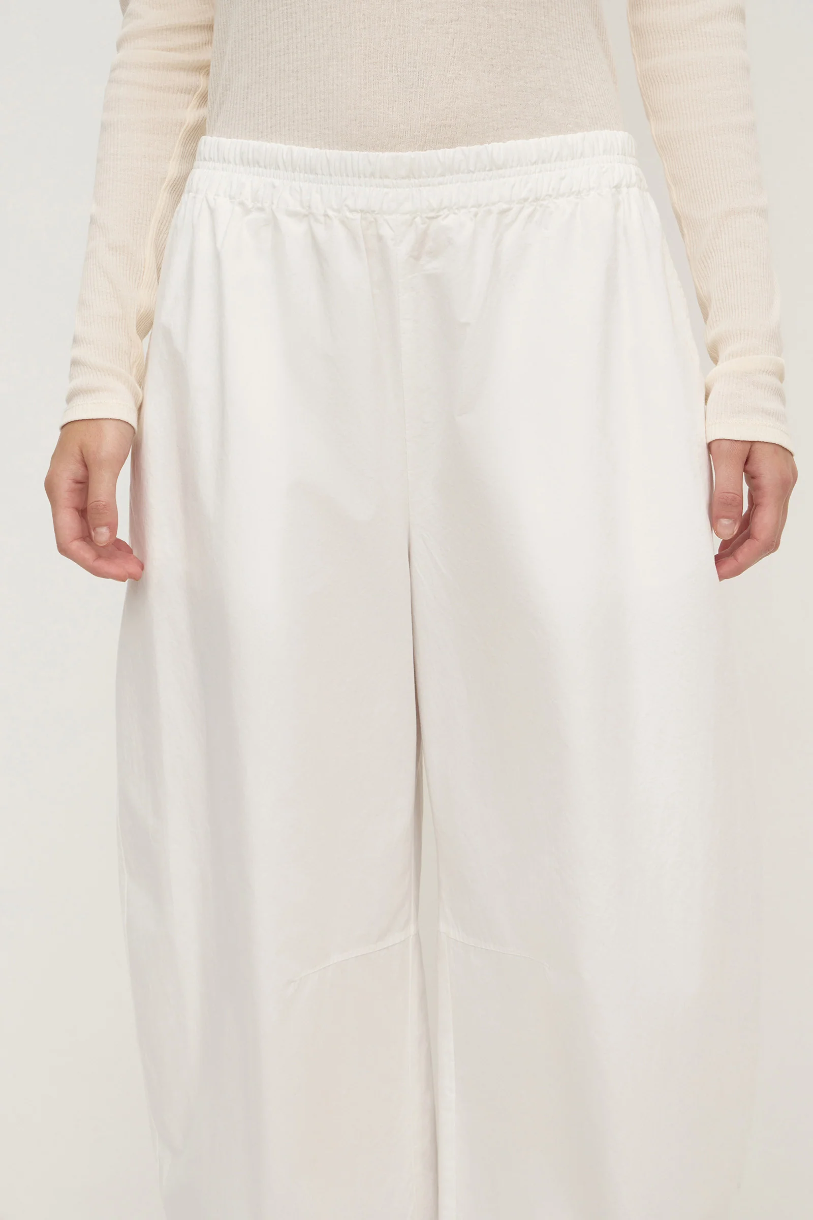 Lola Barrel Pant - Image 5