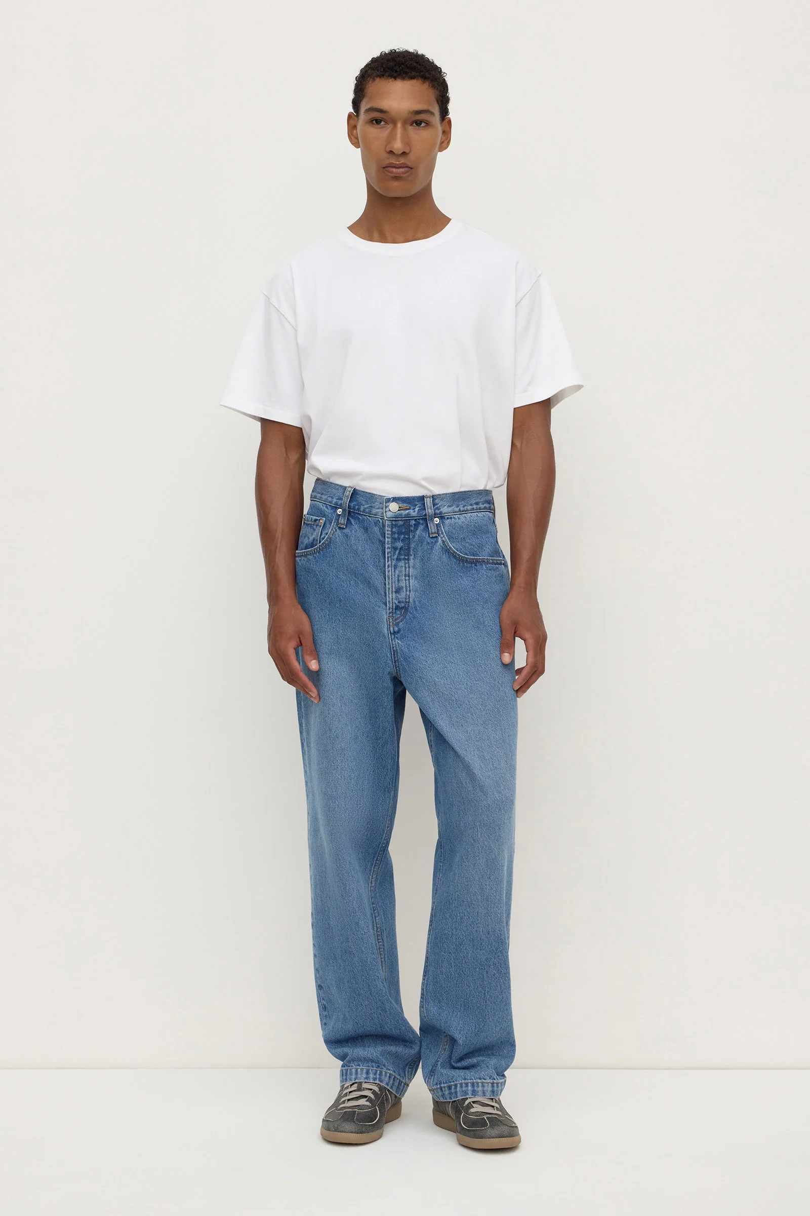 Mens Relaxed Jean - Image 3
