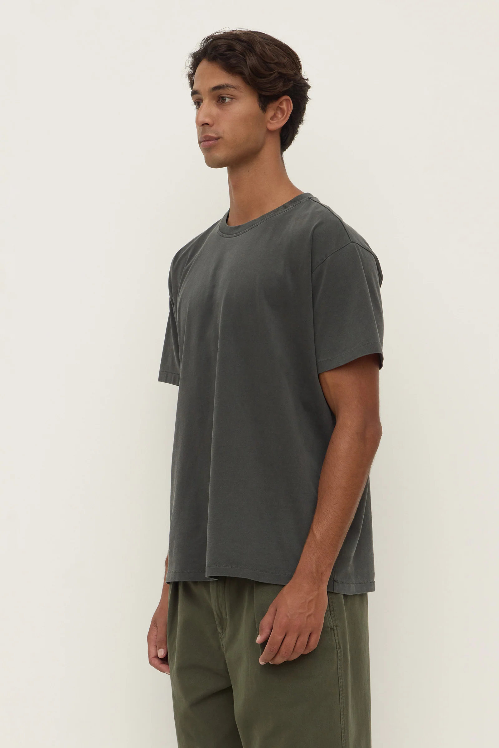 Oli Tee - Image 5