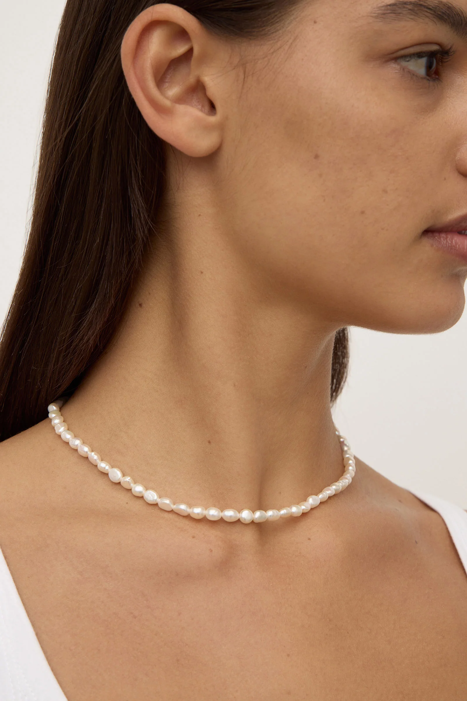 Vermeer Olive Necklace