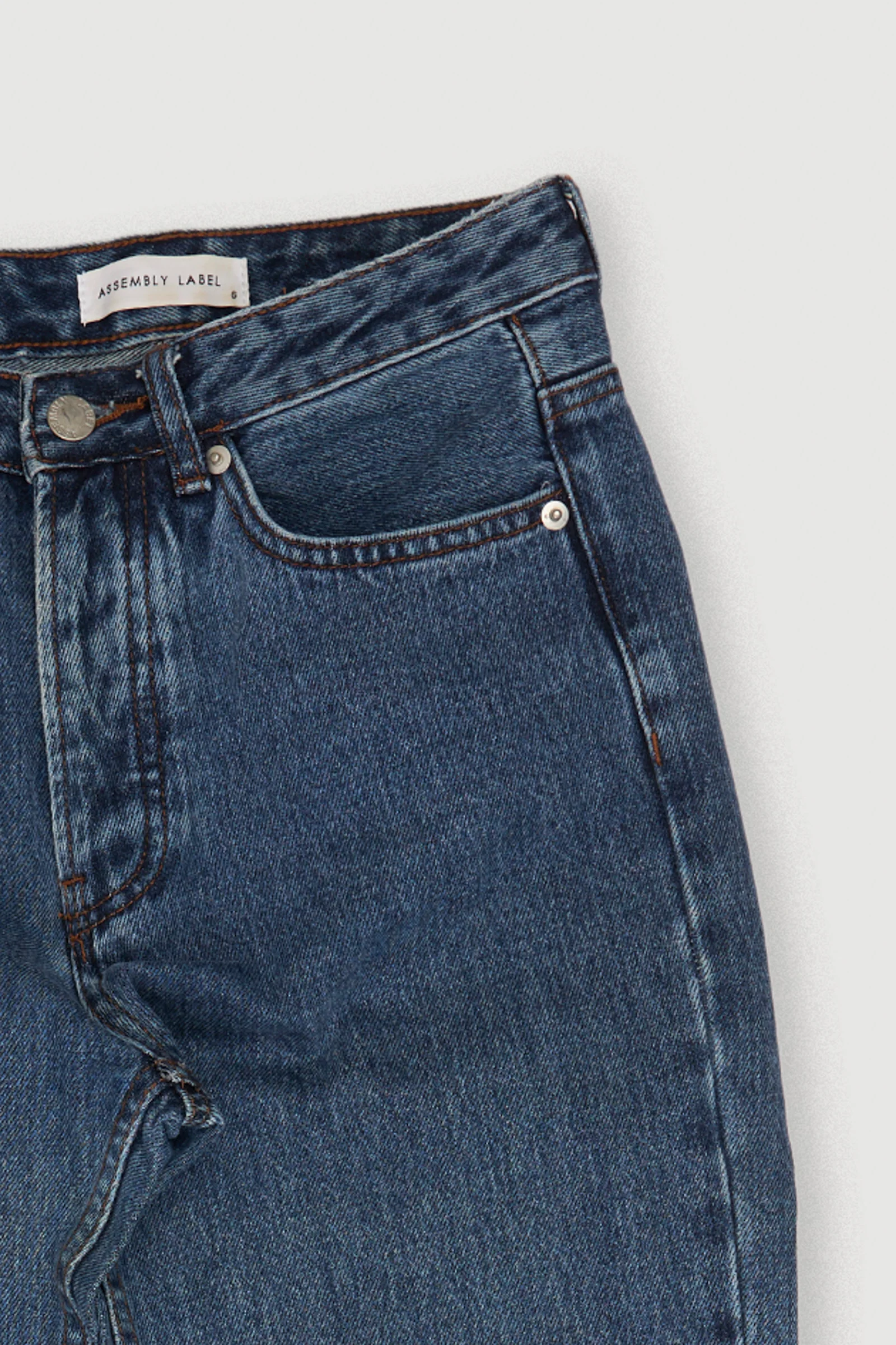 Re-Worn Womens Denim Vintage Jean - Image 2